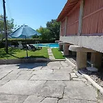 Casa Do Telhado Дом отдыха Виейра-ду-Минью