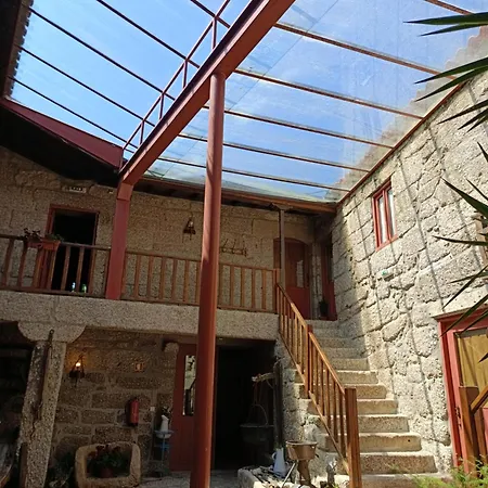 Casa Do Telhado * فييرا دو مينهو