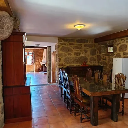 Casa Do Telhado بيت للعطل