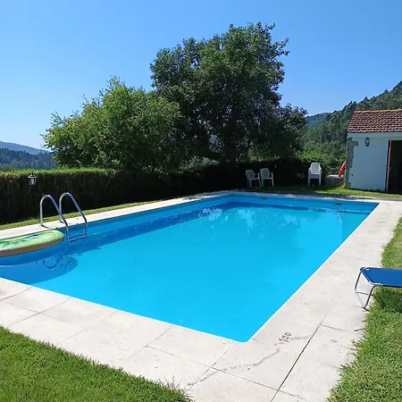 Casa Do Telhado بيت للعطل *